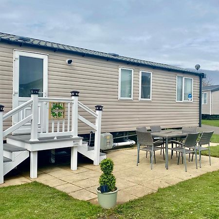 Caravan Church Farm Holiday Village パガム エクステリア 写真