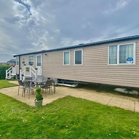Caravan Church Farm Holiday Village パガム エクステリア 写真